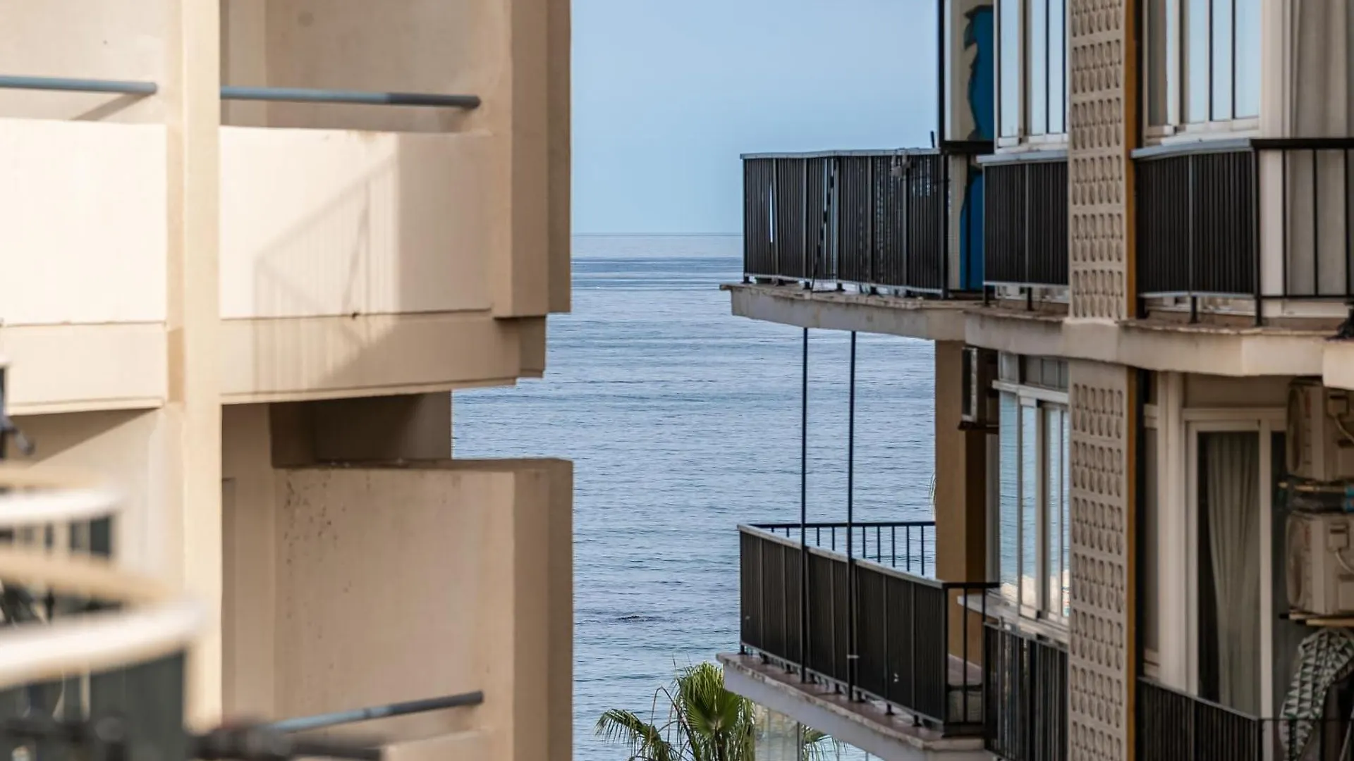 アパート Fuengirola Playa Y Centroアパートメント スペイン